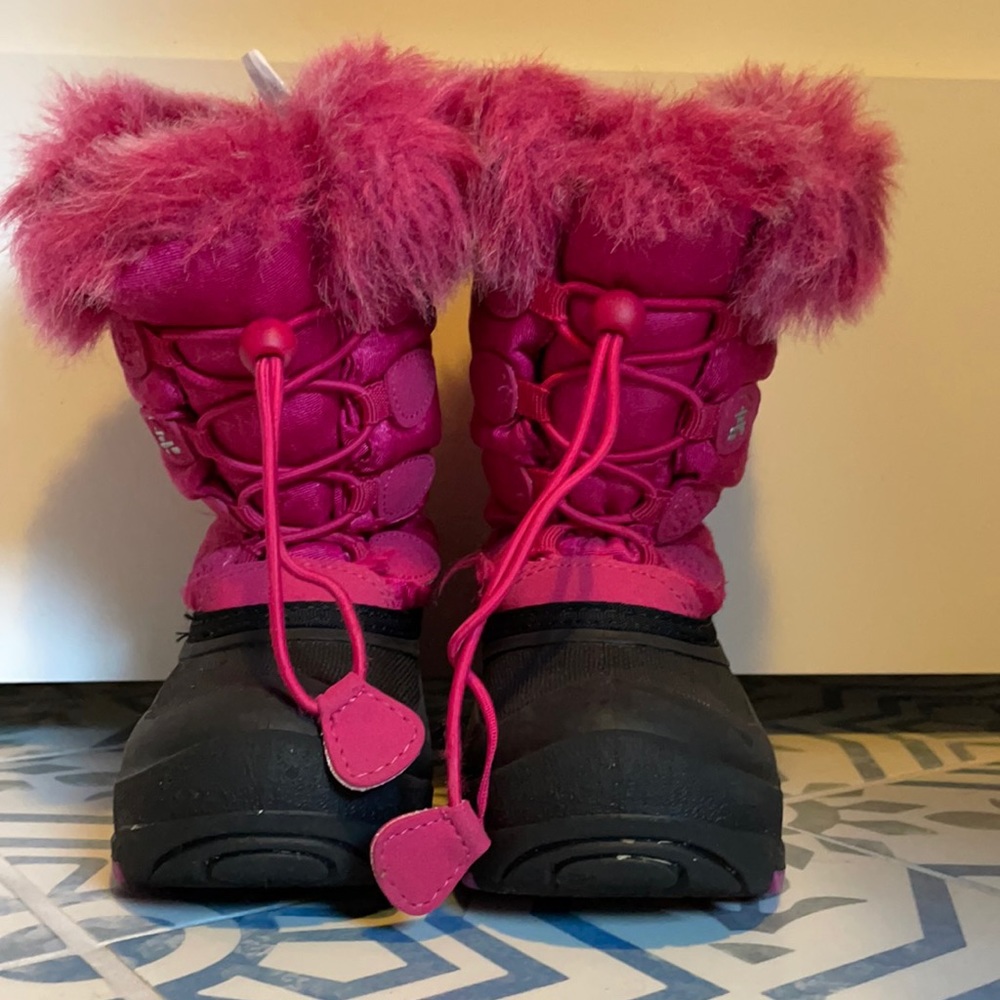 Kids Kamik snow boots. Size 11.